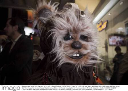 MEXICO CITY, Dec. 8, 2015 -- A Star Wars fan poses during the event for fans of the Star Wars saga for its new movie The Force Awakens , in Mexico City, capital of Mexico, on Dec. 8, 2015. Alejandro Ayala) MEXICO-MEXICO CITY-CINEMA-STAR WARS e AlejandroxAyala 