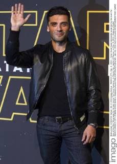 MEXICO CITY, Dec. 8, 2015 -- Actor Oscar Isaac Hernandez poses during the event for fans of the Star Wars saga for its new movie The Force Awakens , in Mexico City, capital of Mexico, on Dec. 8, 2015. Alejandro Ayala) MEXICO-MEXICO CITY-CINEMA-STAR WARS e AlejandroxAyala 