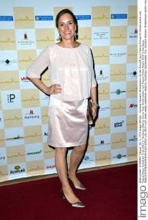 Caroline Hamann-Winkelmann bei der Ankunft zum Charity Dinner für Kinderrechte vom Future Policy Award am 8.12.2015 in Hamburg Charity Dinner fuer Kinderrechte vom Future Policy Award 2015 in Hamburg 