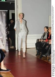 10.12.2015, Iris Strubegger, Airfield Christmas Punsch und Modenschau, Residenzgalerie, Salzburg,