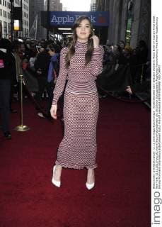 Hailee Steinfeld beim Billboard Women in Music Event im Cipriani 42nd Street. New York, 12.12.2015 Foto:xD.xVanxTinex xFuturexImage
