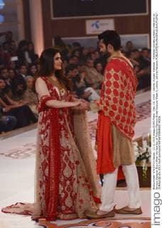 Dec. 13, 2015 - Lahore, Punjab, Pakistan - Pakistani models present creations by famous designer Erum Khan the last day of Telenor Fashion Bridal Couture Week in Lahore. Lahore Pakistan - ZUMAp133