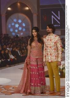 Dec. 13, 2015 - Lahore, Punjab, Pakistan - Pakistani models presents the creation of the famous designer Nabila the last day of Telenor Fashion Bridal Couture Week in Lahore. Lahore Pakistan - ZUMAp133