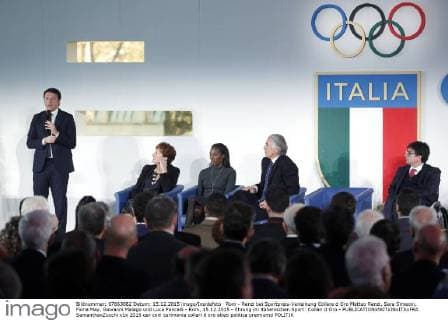 Rom - Renzi bei Sportpreis-Verleihung Collare d Oro Matteo Renzi, Sara Simeoni, Fiona May, Giovanni Malago und Luca Pancalli - Rom, 15.12.2015 - Ehrung im italienischen Sport: Collari d Oro - SamanthaxZucchi