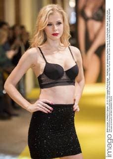 Model bei der Wonderbra Fashion Show im El Corte Ingles. Madrid, 15.12.2015 Foto:xDyDxFotografosx xFuturexImage