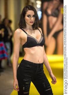 Model bei der Wonderbra Fashion Show im El Corte Ingles. Madrid, 15.12.2015 Foto:xDyDxFotografosx xFuturexImage