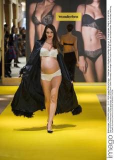 Model bei der Wonderbra Fashion Show im El Corte Ingles. Madrid, 15.12.2015 Foto:xDyDxFotografosx xFuturexImage