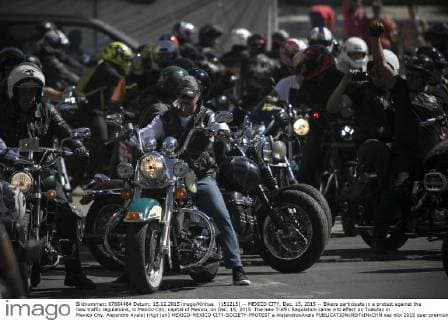 (151215) -- MEXICO CITY, Dec. 15, 2015 -- Bikers participate in a protest against the new traffic regulations, in Mexico City, capital of Mexico, on Dec. 15, 2015. The new Traffic Regulation came into effect on Tuesday in Mexico City. Alejandro Ayala) (rtg) (ah) MEXICO-MEXICO CITY-SOCIETY-PROTEST e AlejandroxAyala 