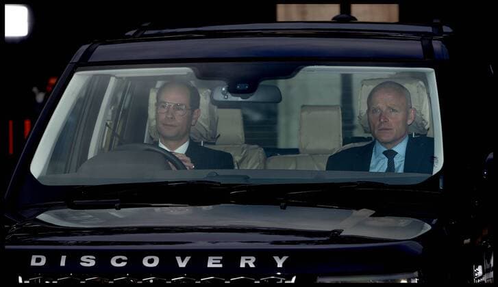 . 16 12 2015. London, United Kingdom. The Queen s Christmas Lunch. Prince Edward arrive at Buckingham Palace for the The queens lunch  xAndrewxParsonsx xi-Imagesx IIM-11588-0005