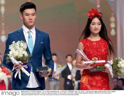 (151222) -- BEIJING, Dec. 21, 2015 -- Winners are seen at the finals of 2015 Stellar New Face International Model Contest in Beijing, capital of China, Dec. 21, 2015. ) (lfj) CHINA-BEIJING-MODEL CONTEST (CN) ChenxJianli 
