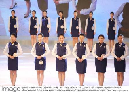 (151229) -- QINGDAO, Dec. 28, 2015 () -- Candidates attend an audition for model & flight attendant in Qingdao, east China s Shandong Province, Dec. 28, 2015. A professional audition for model & flight attendant facing national high schools was held here on Monday, attracting more than 1,000 high school graduates from across the country. () (zwx) CHINA-QINGDAO-AUDITION FOR MODEL & FLIGHT ATTENDANT(CN) Xinhua 