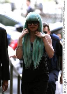 July 9, 2013 - New York City, NY, USA - Actress Amanda Bynes arrives at the Manhattan Criminal Court on July 9 2013 in New York City  - ZUMAny1