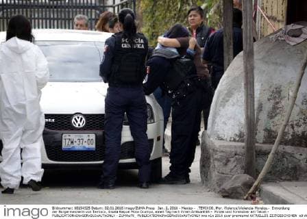 Jan. 2, 2016 - Mexico - .TEMIXCO, Mor. Violence Violencia-Morelos.- Ermordung der Bürgermeisterin von Temixco, Gisela Raquel Mota Ocampo, einen Tag nach ihrem Amtsantritt - Polizei und Forensiker am Tatort -  - ZUMAu78_