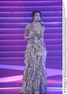 Top Ten Chinese Gold Songs Award in Hongkong HONG KONG, CHINA - JANUARY 07: (CHINA OUT) Singer Joey Yung performs onstage during the 38th Top Ten Chinese Gold Songs Award on January 7, 2016 in Hong Kong, China.  CFP22366079sp