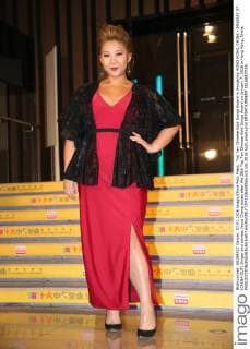 Top Ten Chinese Gold Songs Award in Hongkong HONG KONG, CHINA - JANUARY 07: (CHINA OUT) Singer and actress Joyce Cheng poses after the 38th Top Ten Chinese Gold Songs Award on January 7, 2016 in Hong Kong, China.  CFP22366085sp