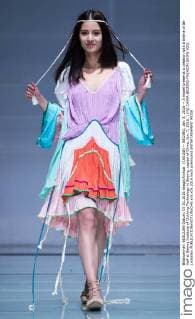(160108) -- BEIJING, Jan. 8, 2016 -- A model presents a creation with a theme of Be Half at Beijing Institute of Clothing Technology in Beijing, capital of China, Jan. 7, 2016. ) (lfj) CHINA-BEIJING-FASHION SHOW (CN) LixJianbo 