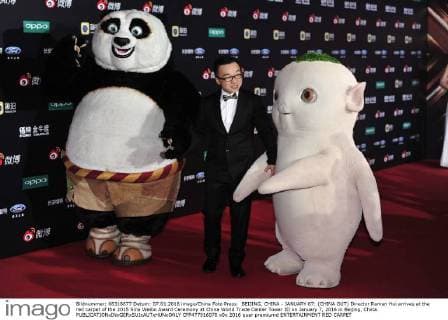BEIJING, CHINA - JANUARY 07: (CHINA OUT) Director Raman Hui arrives at the red carpet of the 2015 Sina Weibo Award Ceremony at China World Trade Center Tower III on January 7, 2016 in Beijing, China.  CFP477916070