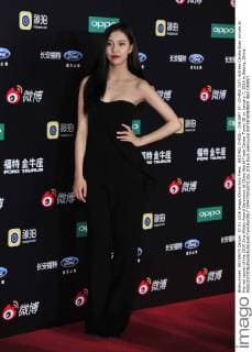 BEIJING, CHINA - JANUARY 07: (CHINA OUT) Actress Cecilia Boey arrives at the red carpet of the 2015 Sina Weibo Award Ceremony at China World Trade Center Tower III on January 7, 2016 in Beijing, China.  CFP477916072