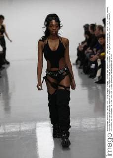London Men s Fashion Week - Nazir Mazhar Modenschau . 08 01 2016. London, United Kingdom. Nazir Mazhar show on day one of London Men s Fashion Week for autumn winter 2016.  xStephenxLockx xi-Imagesx IIM-11691-0003