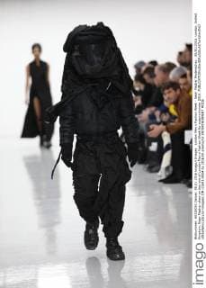 London Men s Fashion Week - Nazir Mazhar Modenschau . 08 01 2016. London, United Kingdom. Nazir Mazhar show on day one of London Men s Fashion Week for autumn winter 2016.  xStephenxLockx xi-Imagesx IIM-11691-0004
