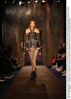 Bilder des Tages Image licensed to i-Images Picture Agency. 09 01 2016. London, United Kingdom. The Coach show on day two of London Men s Fashion Week for autumn winter 2016  xStephenxLockx xi-Imagesx IIM-11695-0012