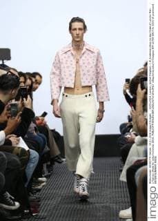 . 10 01 2016. London, United Kingdom. J.W.Anderson show on day three of London Men s Fashion Week for autumn winter 2016.  xStephenxLockx xi-Imagesx IIM-11705-0014