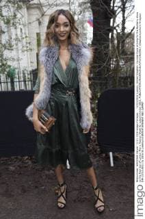 . 11 01 2016. London, United Kingdom. Jourdan Dunn arriving for the Burberry show on the final day of London Men s Fashion Week for autumn winter 2016.  xStephenxLockx xi-Imagesx IIM-11713-0011
