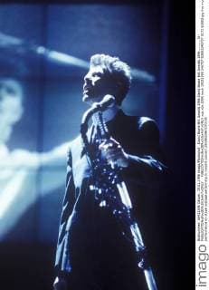 David Bowie Brit Awards 1996 David Bowie Brit Awards 1996.......... N - 