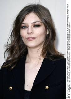 Amber Anderson bei der Burberry Menswear A W 16 Fashion Show im Perks Field, Hyde Park. London, 11.01.2016 Amber Anderson  Foto:xS.xVasx xFuturexImage