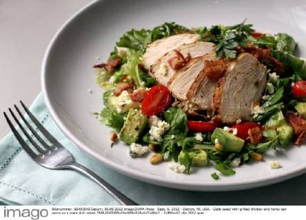 Sept. 6, 2012 - Detroit, MI, USA - Cobb salad with grilled chicken and herbs can serve as a main-dish salad. - ZUMAm67
