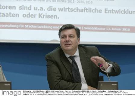Andreas Geisel 2016-01-13, Berlin, Deutschland - Andreas Geisel (SPD), Senator für Stadtentwicklung und Umwelt des Landes Berlin, bei der Bekanntgabe der Bevölkerungsprognose für die kommenden 15 Jahre im Roten Rathaus.