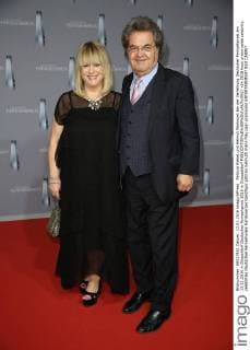 Patricia Riekel und Helmut Markwort bei der Verleihung Deutscher Fernsehpreis am 13.01.2016 in Düsseldorf Deutscher Fernsehpreis 2016 in Duesseldorf 