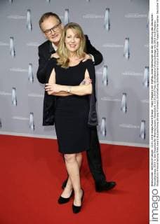 Frank Plasberg mit Ehefrau Anne Gesthuysen bei der Verleihung des Deutschen Fernsehpreises 2016 in den Düsseldorfer Rheinterrassen. Düsseldorf, 13.01.2016 Foto:xS.xGabschx xFuturexImage