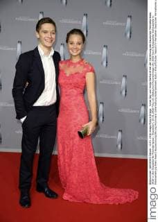 Jonas Nay und Sonja Gerhardt bei der Verleihung des Deutschen Fernsehpreises 2016 in den Düsseldorfer Rheinterrassen. Düsseldorf, 13.01.2016 Foto:xS.xGabschx xFuturexImage