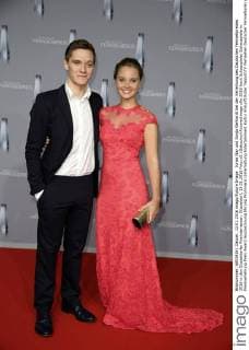 Jonas Nay und Sonja Gerhardt bei der Verleihung des Deutschen Fernsehpreises 2016 in den Düsseldorfer Rheinterrassen. Düsseldorf, 13.01.2016 Foto:xS.xGabschx xFuturexImage