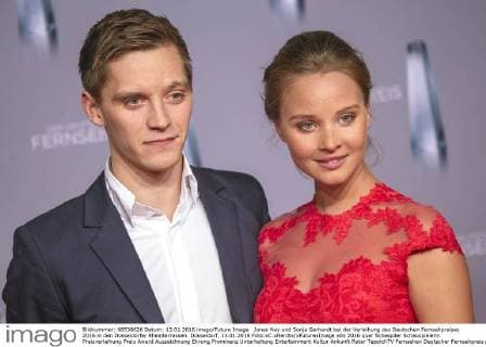 Jonas Nay und Sonja Gerhardt bei der Verleihung des Deutschen Fernsehpreises 2016 in den Düsseldorfer Rheinterrassen. Düsseldorf, 13.01.2016 Foto:xC.xHardtx xFuturexImage