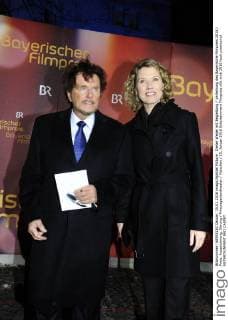 Dieter Wedel mit Begleitung Verleihung des Bayerische Filmpreis 2015 Preis, Auszeichnung, Ehrung Prinzregententheater München 15. Januar 2016