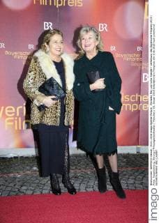 Michaela May und Jutta Speidel Verleihung des Bayerische Filmpreis 2015 Preis, Auszeichnung, Ehrung Prinzregententheater München 15. Januar 2016