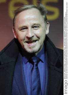 Alexander HELD (Schauspieler), Einzelbild,angeschnittenes Einzelmotiv,Portraet,Portrait,Porträt, Bayerischer Filmpreis 2016-Red Carpet,Roter Teppich,am 15.01.2016 im Prinzregententheater in Muenchen.