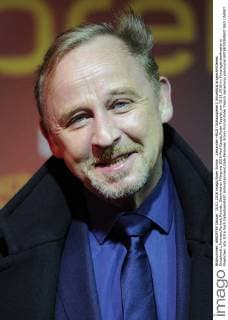 Alexander HELD (Schauspieler), Einzelbild,angeschnittenes Einzelmotiv,Portraet,Portrait,Porträt,. Bayerischer Filmpreis 2016-Red Carpet,Roter Teppich,am 15.01.2016 im Prinzregententheater in Muenchen.