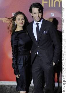 Sabin Tambrea (Schauspieler) mit Freundin Alice Dwyer. Bayerischer Filmpreis 2016-Red Carpet,Roter Teppich,am 15.01.2016 im Prinzregententheater in Muenchen.