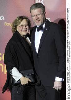 Dr. Marcel Huber (CSU) mit Ehefrau Adelgunde Huber. Bayerischer Filmpreis 2016-Red Carpet,Roter Teppich,am 15.01.2016 im Prinzregententheater in Muenchen.