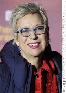 Doris DOERRIE (Regisseurin), Einzelbild,angeschnittenes Einzelmotiv,Portraet,Portrait,Porträt. ,Einzelbild,angeschnittenes Einzelmotiv, Bayerischer Filmpreis 2016-Red Carpet,Roter Teppich,am 15.01.2016 im Prinzregententheater in Muenchen.