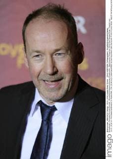 Ulrich NOETHEN (Schauspieler), Einzelbild,angeschnittenes Einzelmotiv,Portraet,Portrait,Porträt. ,Einzelbild,angeschnittenes Einzelmotiv, Bayerischer Filmpreis 2016-Red Carpet,Roter Teppich,am 15.01.2016 im Prinzregententheater in Muenchen.