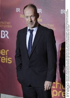 Ulrich NOETHEN (Schauspieler) ,Einzelbild,angeschnittenes Einzelmotiv, Bayerischer Filmpreis 2016-Red Carpet,Roter Teppich,am 15.01.2016 im Prinzregententheater in Muenchen.