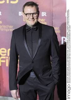 David STRIESOW (Schauspieler) , Einzelbild,angeschnittenes Einzelmotiv, Bayerischer Filmpreis 2016-Red Carpet,Roter Teppich,am 15.01.2016 im Prinzregententheater in Muenchen.