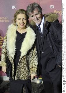 Michaela May (Schauspielerin) mit Ehemann Bernd Schadewald. Bayerischer Filmpreis 2016-Red Carpet,Roter Teppich,am 15.01.2016 im Prinzregententheater in Muenchen.