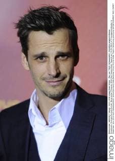 Max von THUN (Schauspieler), Einzelbild,angeschnittenes Einzelmotiv,Portraet,Portrait,Porträt. Bayerischer Filmpreis 2016-Red Carpet,Roter Teppich,am 15.01.2016 im Prinzregententheater in Muenchen.