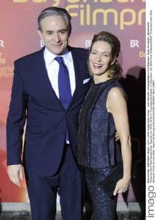 Lisa Martinek (Schauspielerin) mit Ehemann Giulio Ricciarelli. Bayerischer Filmpreis 2016-Red Carpet,Roter Teppich,am 15.01.2016 im Prinzregententheater in Muenchen.