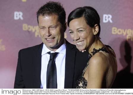 Til SCHWEIGER (Schauspieler,Regisseur),mit Partnerin,Freundin,Lebensgefaehrtin Marlene Shirley. Bayerischer Filmpreis 2016-Red Carpet,Roter Teppich,am 15.01.2016 im Prinzregententheater in Muenchen.